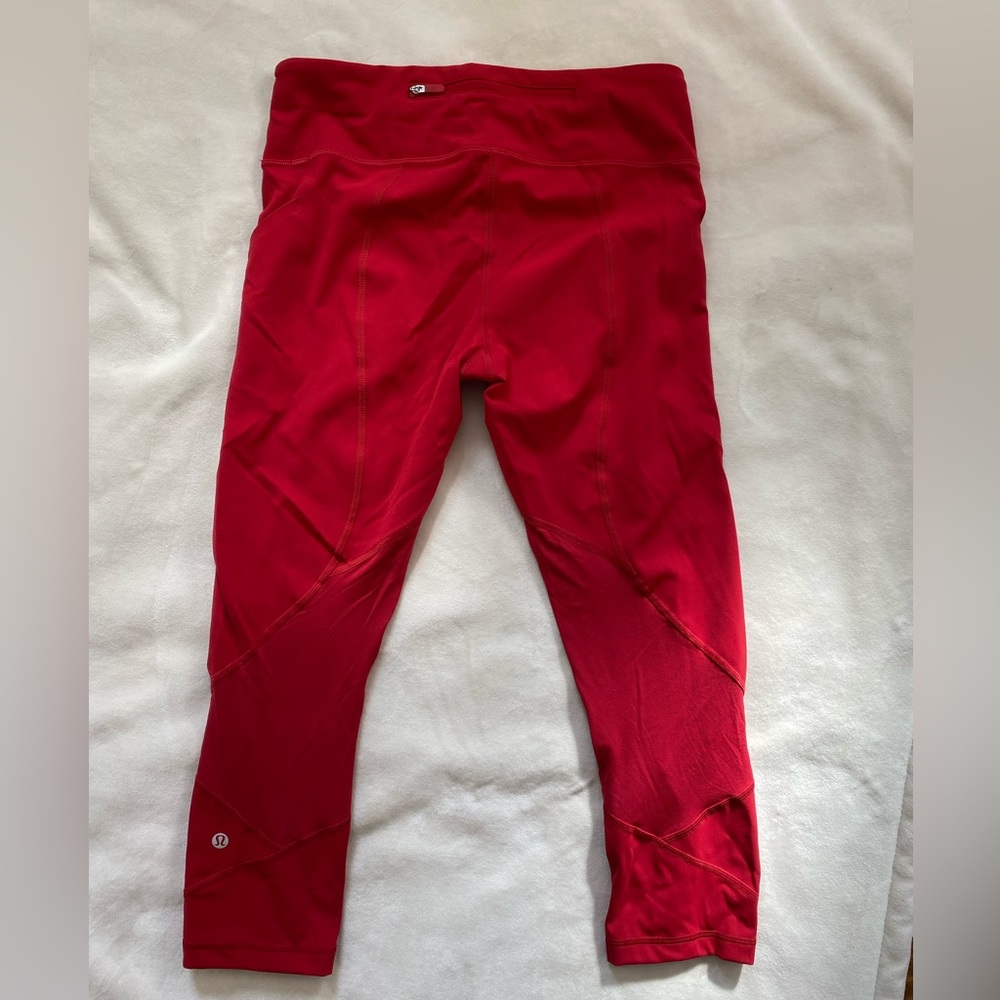 Lululemon Red Cropped Leggings With Pockets (size 6)